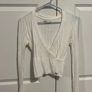 Hollister V neck sweater